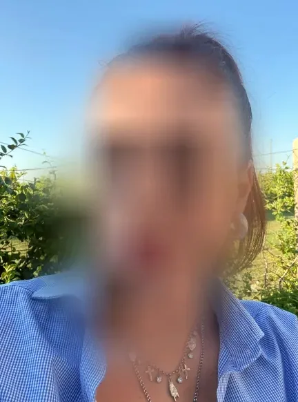 Aya, 28