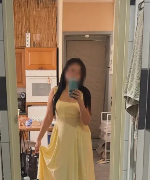 Aya, 32