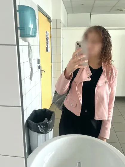 Cynthia, 20
