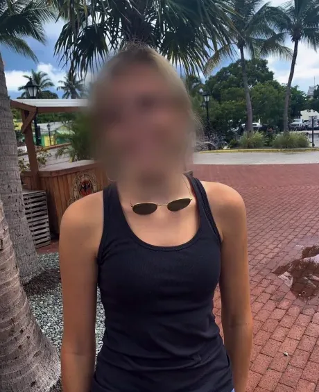 Demi, 20