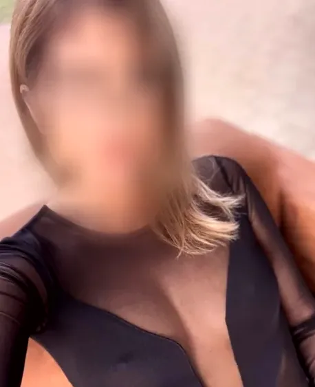 Evi, 29