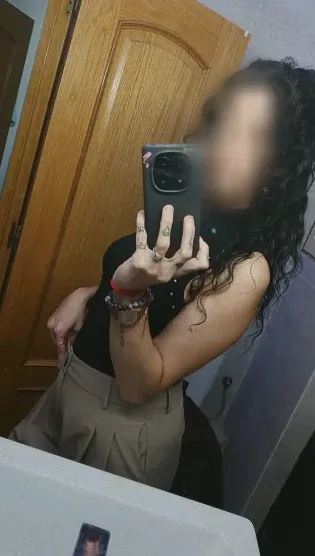 Leyla, 34
