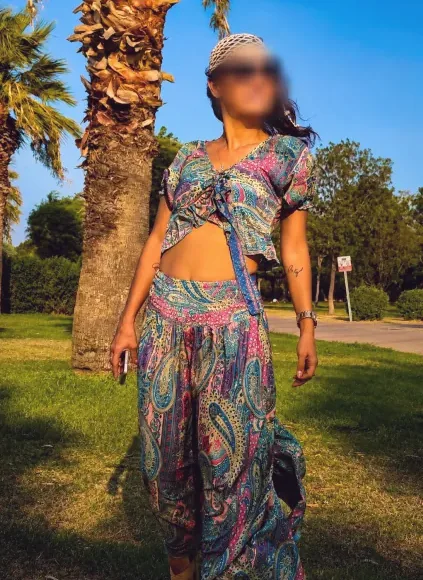 Naomi, 33