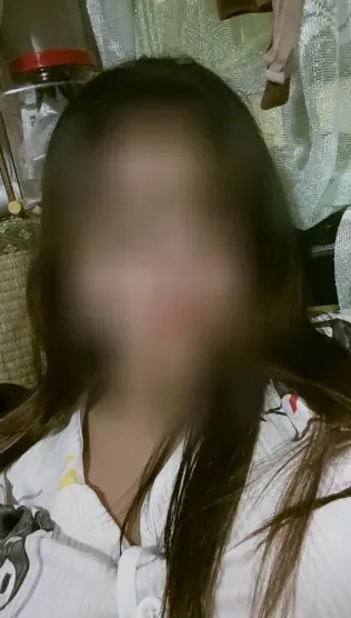 Nikki, 24