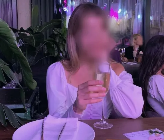 Sabine, 31