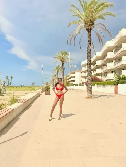 Yasmin, 18
