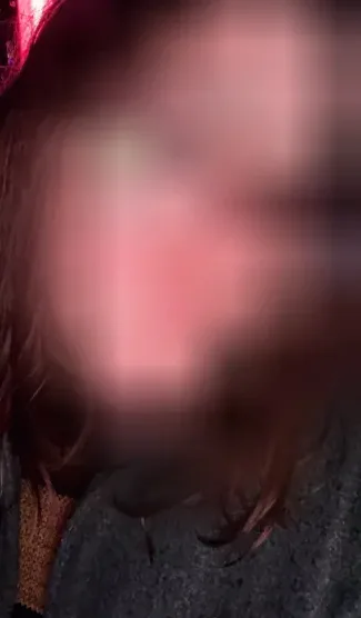 Zeynep, 24